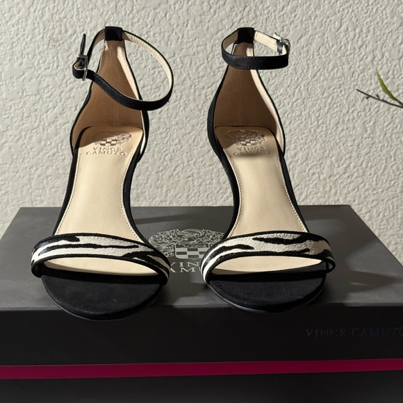 Vince Camuto Rondera Sandals - Picture 1 of 10